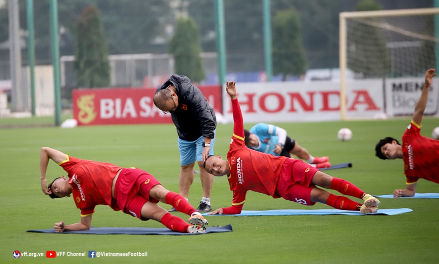 Bóng đá Việt Nam tối ngày 3/12: Cúp vàng AFF Cup 2022 tới Việt Nam - Ảnh 4.