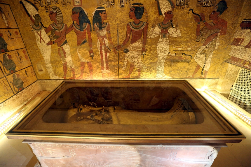 100 năm phát hiện lăng mộ vua Tutankhamun: Vị thần "chiếm hữu" trí tưởng tượng của nhân loại - Ảnh 3.