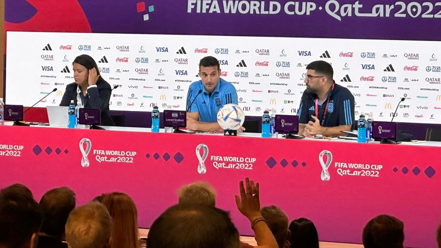 Buổi họp báo của ĐT Argentina trước trận gặp Mexico