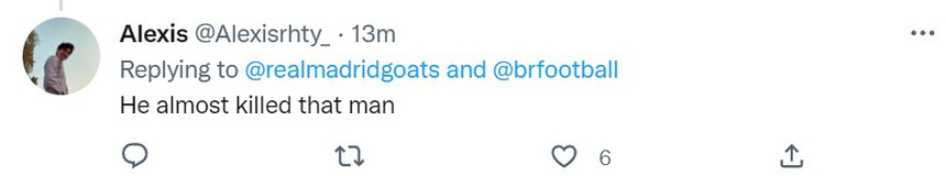 Suýt chút nữa thì anh ta đã giết cầu thủ đội bạn