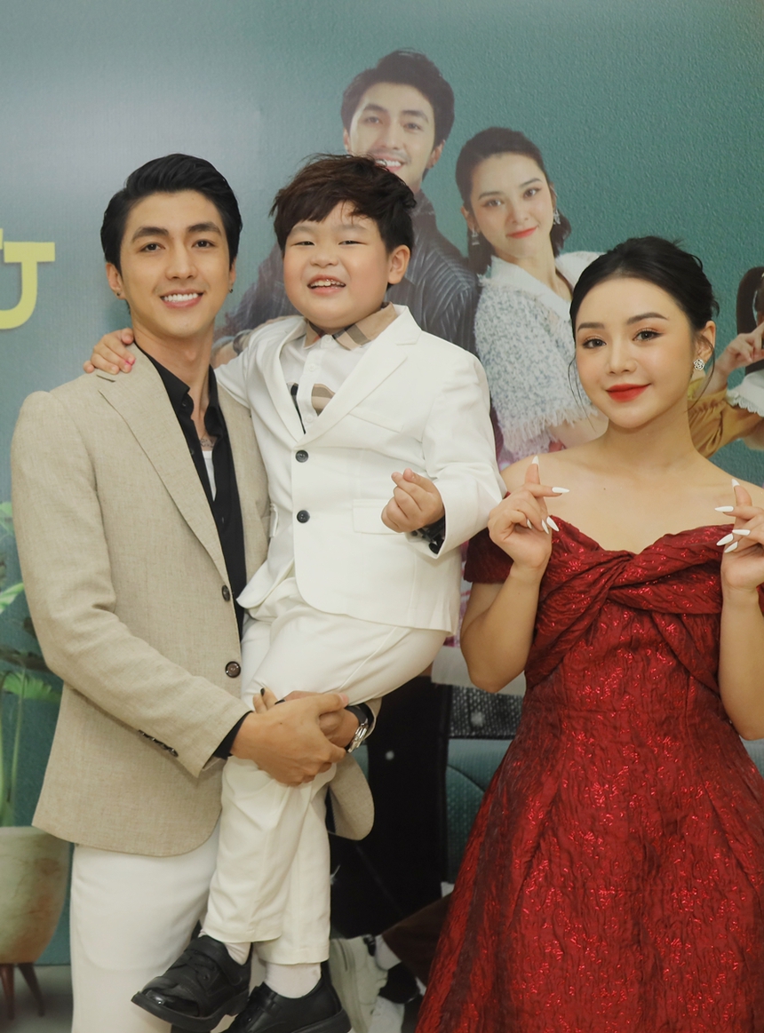 Nhan Phúc Vinh, Quỳnh Kool ra mắt phim nối sóng "Thông gia ngõ hẹp" - Ảnh 6.