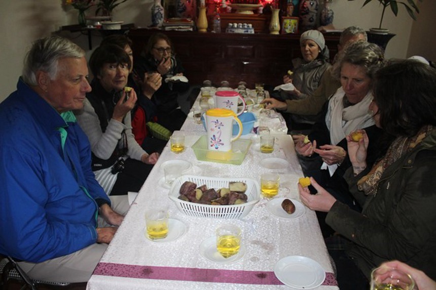 15 hãng lữ hành châu Âu khảo sát du lịch tại Quảng Ninh - Ảnh 2. 15 hãng lữ hành châu Âu khảo sát du lịch tại Quảng Ninh - Ảnh 2.