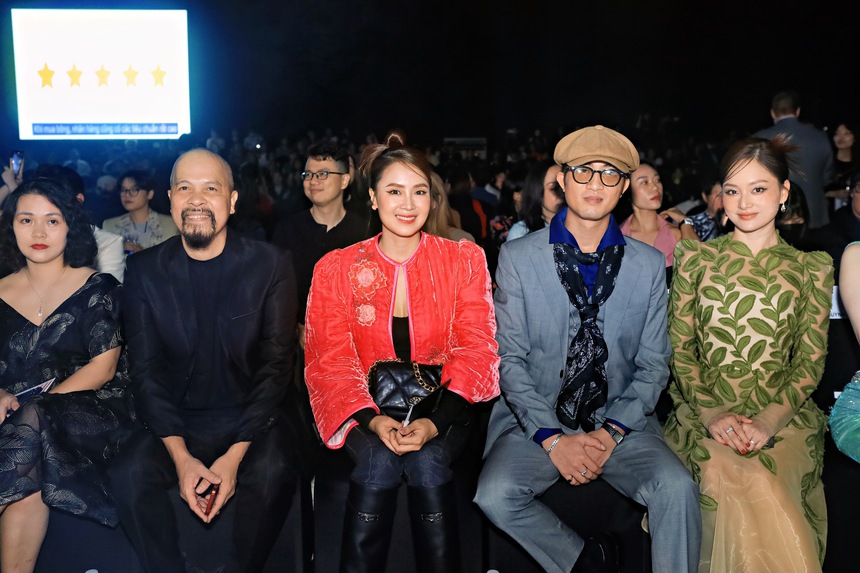 Bộ ba "Người vợ tốt" Hồng Diễm, Doãn Quốc Đam, Việt Anh tụ hội chúc mừng NTK Đức Hùng - Ảnh 2.