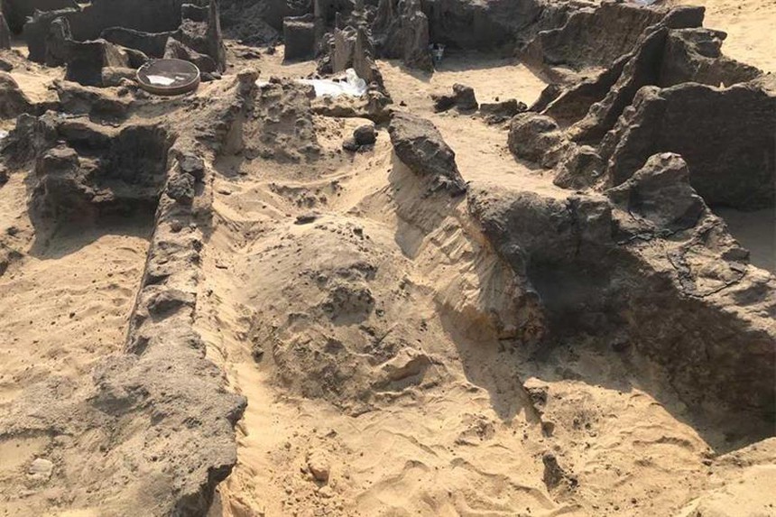 Ai Cập phát hiện nhiều xác ướp có lưỡi vàng tại địa điểm khảo cổ Quweisna - Ảnh 1.