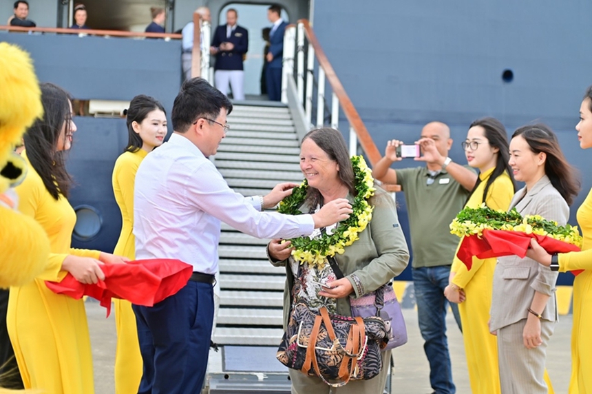 Quảng Ninh: Kỳ vọng thị trường du lịch dịp cuối năm - Ảnh 1.