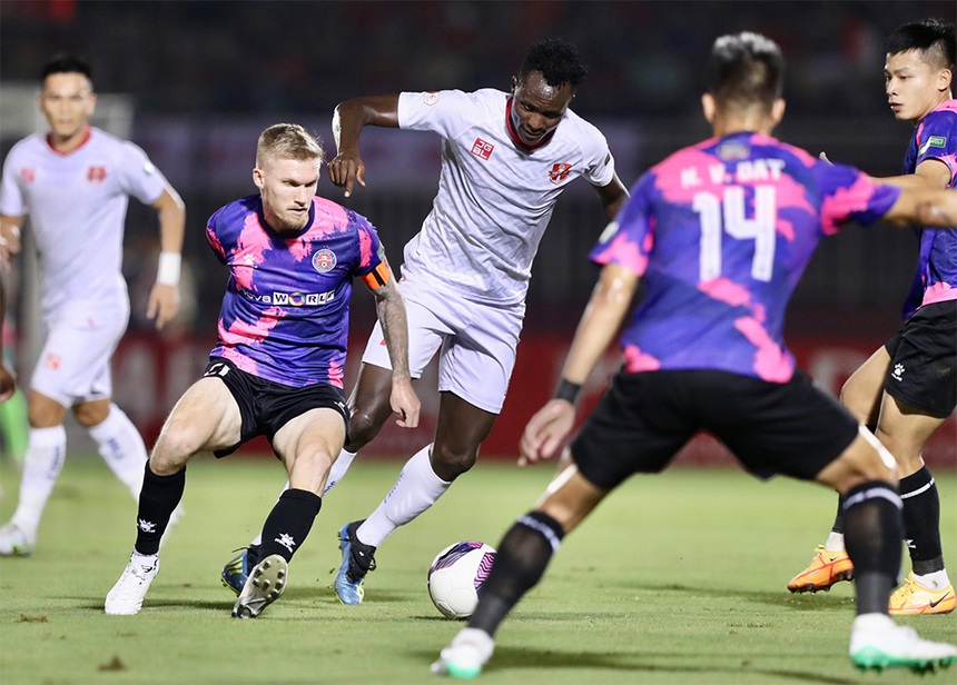 Bóng đá Việt Nam tối ngày 25/11: Cầu thủ HAGL hội quân. Tuyển Việt Nam tập chiến thuật - Ảnh 4.