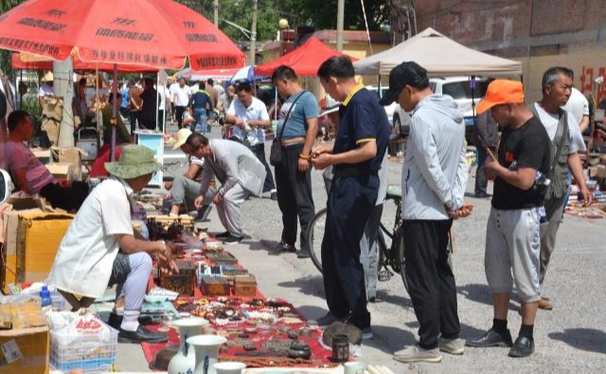 Làng Trương Lan: Từ kinh doanh 'trốn chui trốn nhủi' trở thành làng buôn đồ cổ bậc nhất Trung Quốc - Ảnh 1. Làng Trương Lan: Từ kinh doanh 'trốn chui trốn nhủi' trở thành làng buôn đồ cổ bậc nhất Trung Quốc - Ảnh 1.