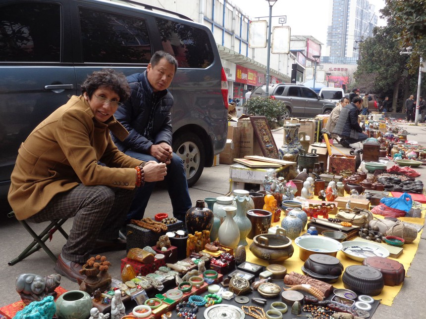 Làng Trương Lan: Từ kinh doanh 'trốn chui trốn nhủi' trở thành làng buôn đồ cổ bậc nhất Trung Quốc - Ảnh 6. Làng Trương Lan: Từ kinh doanh 'trốn chui trốn nhủi' trở thành làng buôn đồ cổ bậc nhất Trung Quốc - Ảnh 6.