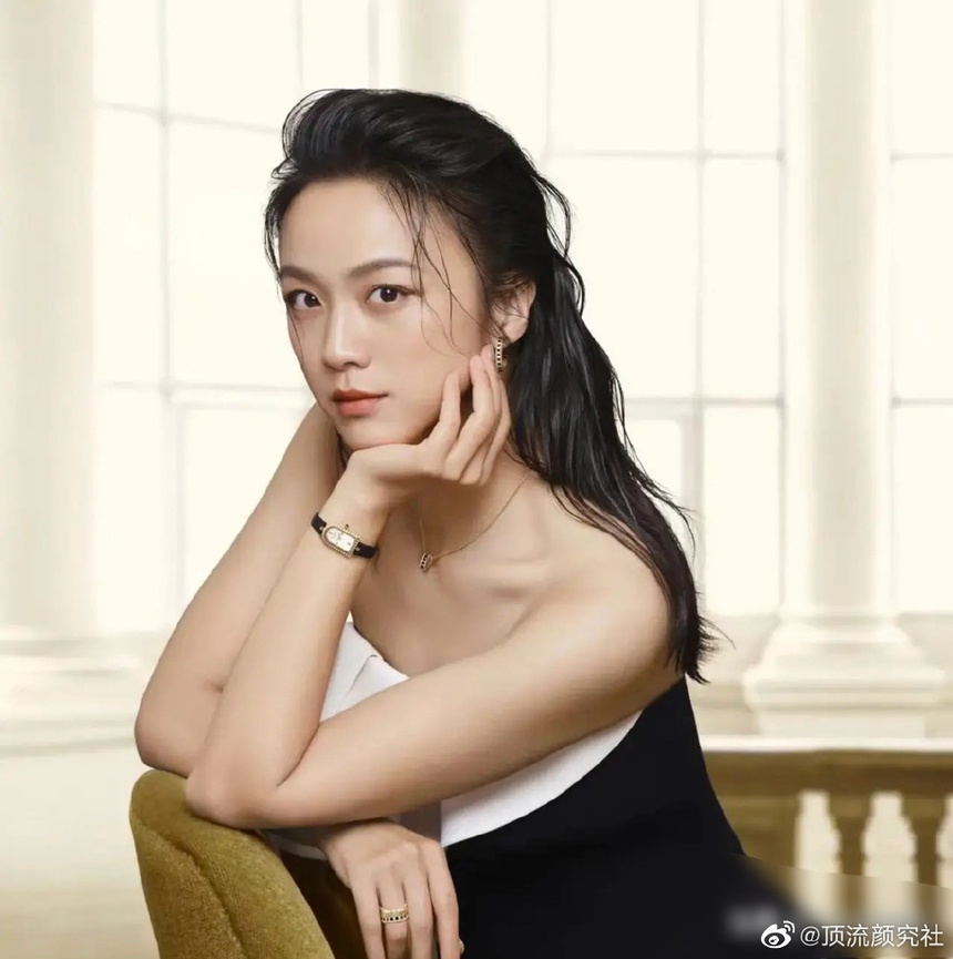 "Ảnh hậu Rồng xanh" Thang Duy: Người đàn bà đẹp và cuộc hôn nhân xuyên biên giới đầy viên mãn  - Ảnh 1.