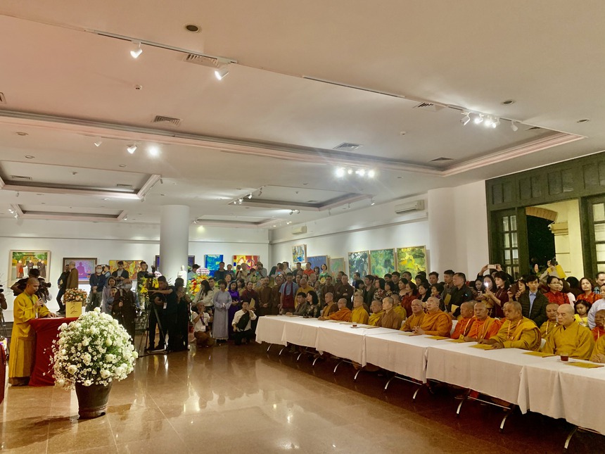 (Tin chủ nhật) Khai mạc Triển lãm mỹ thuật Phật giáo 'Sen đầu hạ' - Ảnh 1.