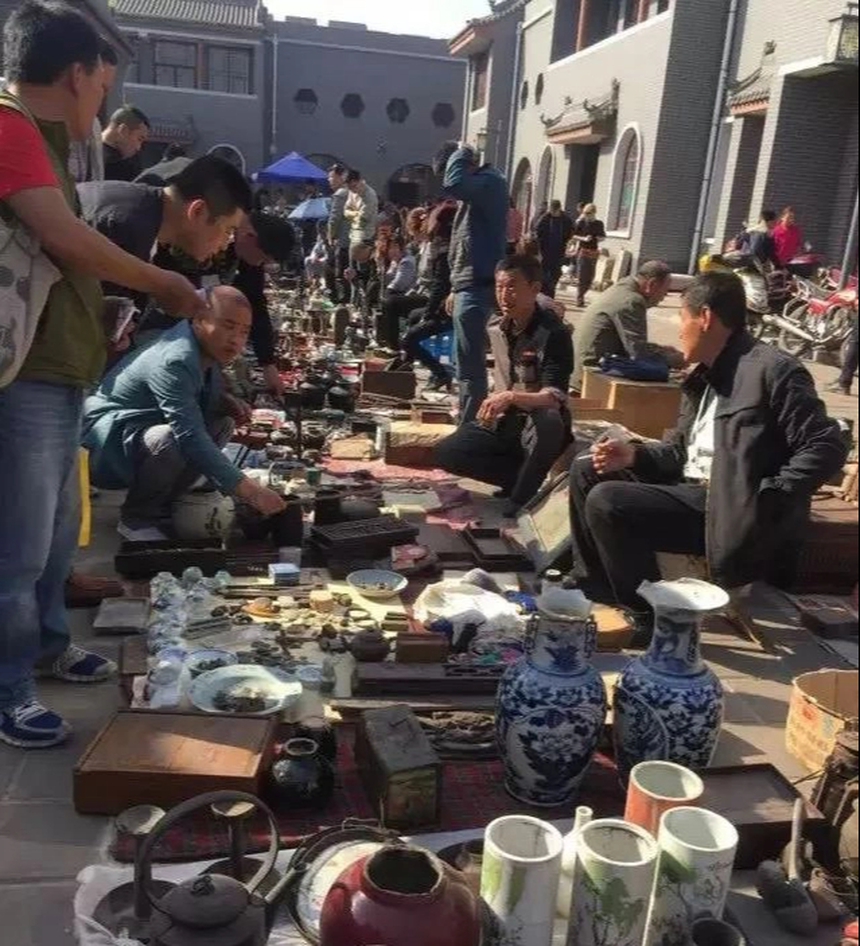 Làng Trương Lan: Từ kinh doanh 'trốn chui trốn nhủi' trở thành làng buôn đồ cổ bậc nhất Trung Quốc - Ảnh 7. Làng Trương Lan: Từ kinh doanh 'trốn chui trốn nhủi' trở thành làng buôn đồ cổ bậc nhất Trung Quốc - Ảnh 7.