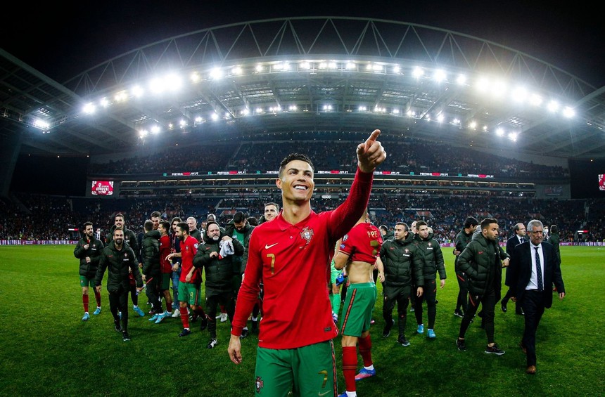 Góc nhìn: Ronaldo, một á thần rắc rối - Ảnh 1.