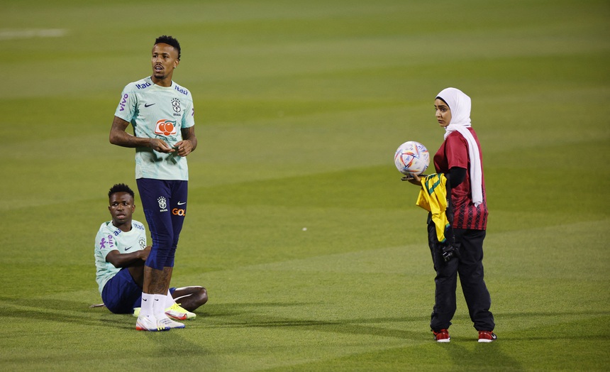 23h00 ngày 28/11, sân 974, Brazil - Thụy Sĩ (VTV2 trực tiếp): Cơ hội vàng của Militao - Ảnh 1.