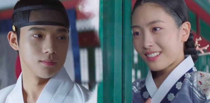 'Dưới bóng trung điện' tập 13: Một vương tử lập mưu lật đổ vua cha, rating thế mà bất ngờ giảm nhẹ - Ảnh 6.