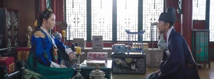 'Dưới bóng trung điện' tập 13: Một vương tử lập mưu lật đổ vua cha, rating thế mà bất ngờ giảm nhẹ - Ảnh 4.