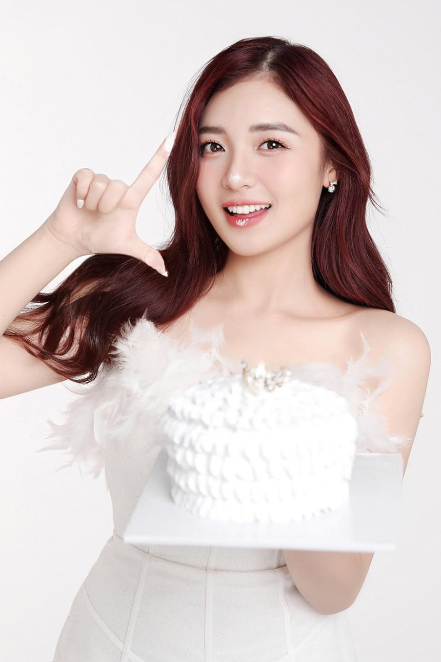 MC Phương Thảo tung bộ ảnh mới đón sinh nhật tuổi 25, visual hút mắt người xem vì quá đỗi ngọt ngào, nàng thơ - Ảnh 4.