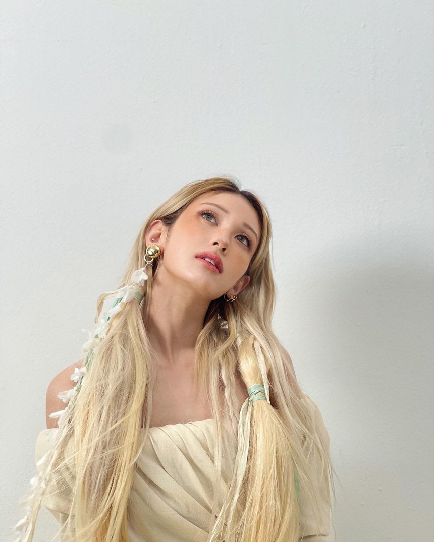 Đụng hàng mẫu váy, Jennie Blackpink và Jeon Somi ai nhỉnh hơn - Ảnh 7.