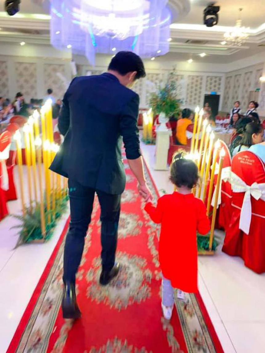 Quý Bình sau khi kết hôn với vợ doanh nhân: Đã lên chức bố, cuộc sống ra sao?  - Ảnh 5.