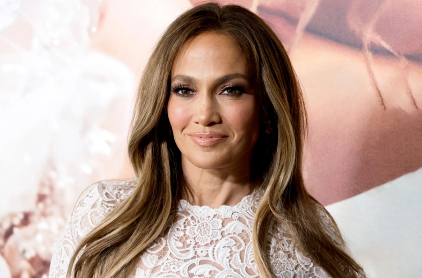 Jennifer Lopez công bố album mới sau gần 10 năm - Ảnh 1. Jennifer Lopez công bố album mới sau gần 10 năm - Ảnh 1.