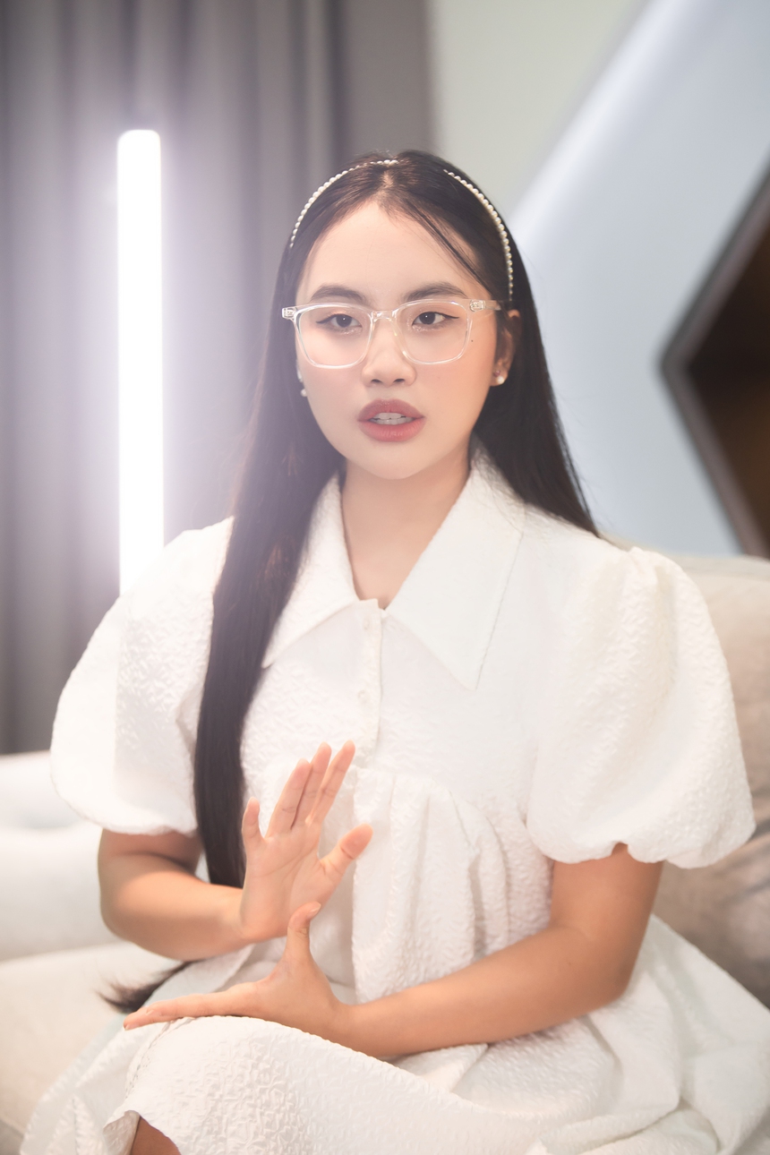 Phương Mỹ Chi: “Tôi xin khẳng định lại là Phương Mỹ Chi không giàu như mọi người đã đồn” - Ảnh 17. Phương Mỹ Chi: “Tôi xin khẳng định lại là Phương Mỹ Chi không giàu như mọi người đã đồn” - Ảnh 17.