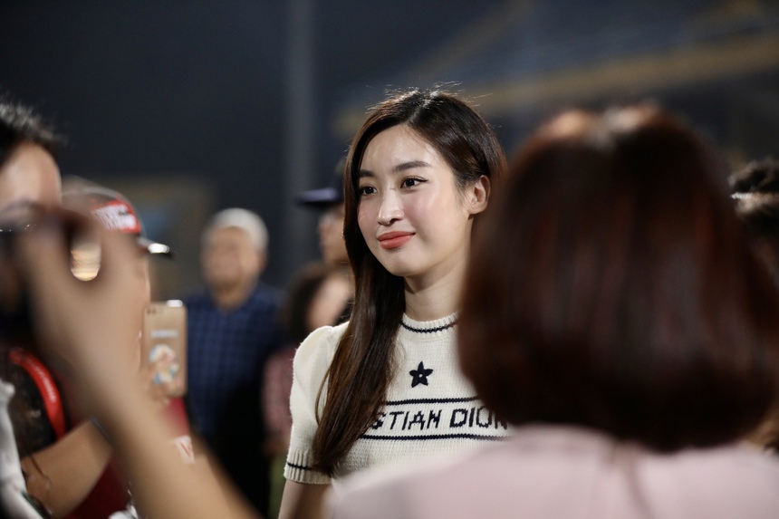 Đỗ Mỹ Linh lần thứ hai ăn mừng chức vô địch cùng Hà Nội FC - Ảnh 7.