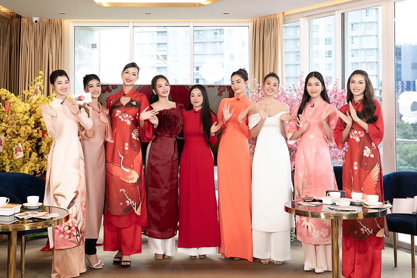 Vợ chồng "bà trùm hoa hậu" Phạm Kim Dung tặng 3 ngôi nhà tình nghĩa - Ảnh 1.