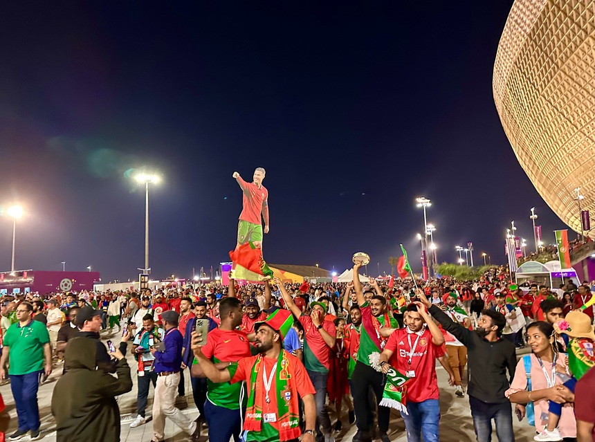 Ký sự World Cup: Một tối làm fan Ronaldo - Ảnh 1. Ký sự World Cup: Một tối làm fan Ronaldo - Ảnh 1.