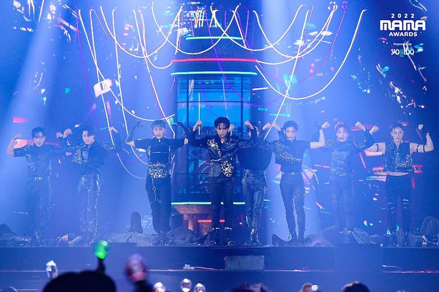 Ngay ngày đầu tiên, lễ trao giải "MAMA 2022" vấp phải chỉ trích từ khán giả và fan K-pop - Ảnh 1. Ngay ngày đầu tiên, lễ trao giải "MAMA 2022" vấp phải chỉ trích từ khán giả và fan K-pop - Ảnh 1.