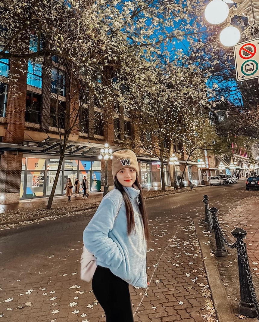 Hương Giang đang làm gì giữa lúc Matt Liu có động thái "unfollow" hậu chia tay?  - Ảnh 1.