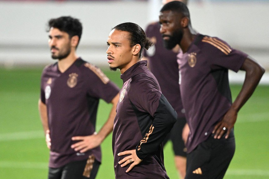 Cabin BLV: Tây Ban Nha dạo chơi, Đức lành ít dữ nhiều - Ảnh 1. Cabin BLV: Tây Ban Nha dạo chơi, Đức lành ít dữ nhiều - Ảnh 1.