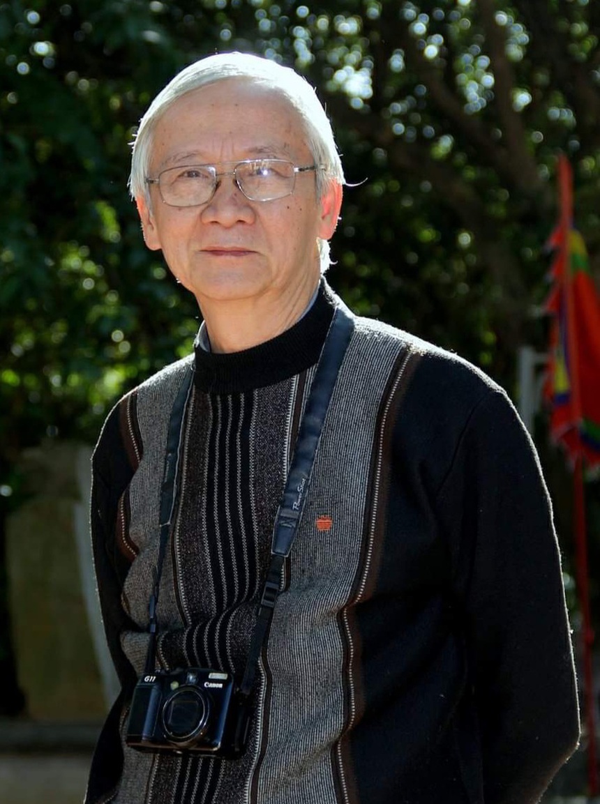 Gặp lại tác giả được đưa vào sách giáo khoa: Thầy giáo toán Nguyễn Việt Bắc đã viết văn như thế - Ảnh 1. Gặp lại tác giả được đưa vào sách giáo khoa: Thầy giáo toán Nguyễn Việt Bắc đã viết văn như thế - Ảnh 1.