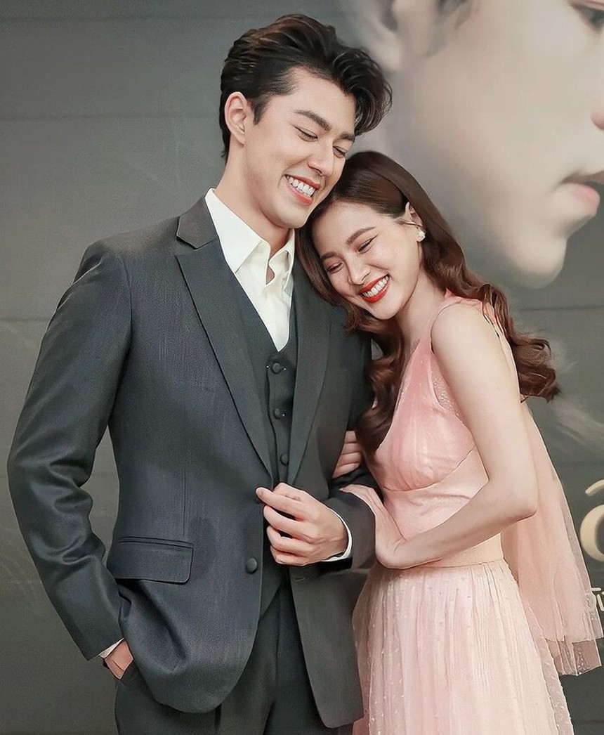 Chuyện tình như phim của Baifern Pimchanok và Nine Naphat: Nhà trai yêu thầm 5 năm, phải nhờ quân sư tình yêu giúp sức mới thành - Ảnh 4.