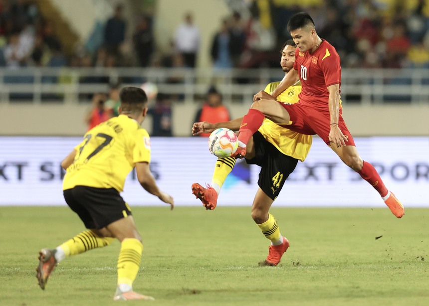 BLV Vũ Quang Huy: ‘Thắng Dortmund, tuyển Việt Nam hướng đến AFF Cup 2022’ - Ảnh 1. park hang seo, dortmund, vff, aff cup, dtvn