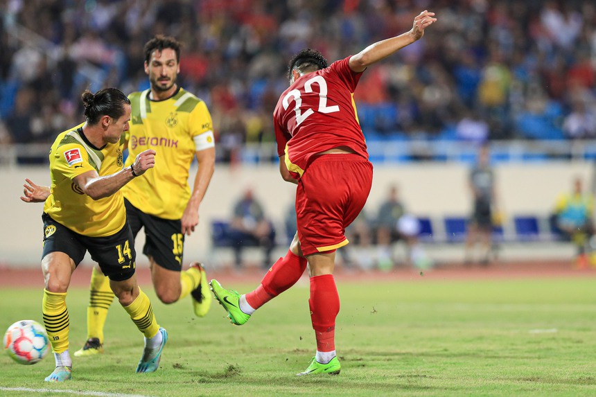 VTV5 trực tiếp bóng đá Việt Nam vs Dortmund (19h00 hôm nay) - Ảnh 1. VTV5 trực tiếp bóng đá Việt Nam vs Dortmund (19h00 hôm nay) - Ảnh 1.
