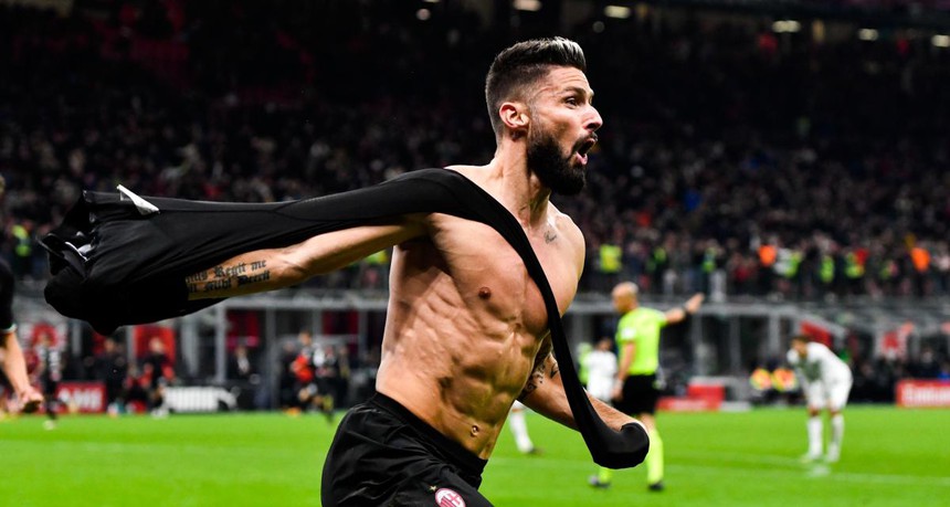 Milan thắng nhọc Spezia 2-1: Giroud đang trở thành Ibrahimovic - Ảnh 1.