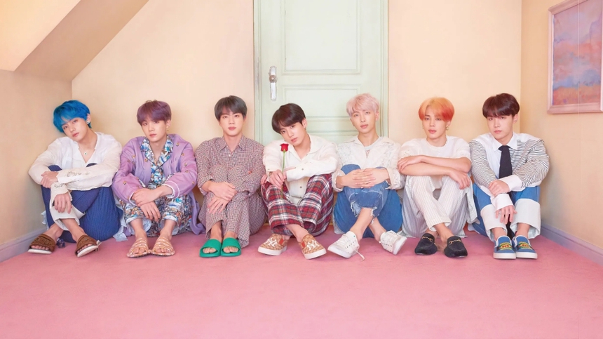 Nhóm nhạc nam BTS đạt kỷ lục mới trên YouTube - Ảnh 5. Nhóm nhạc nam BTS đạt kỷ lục mới trên YouTube - Ảnh 5.