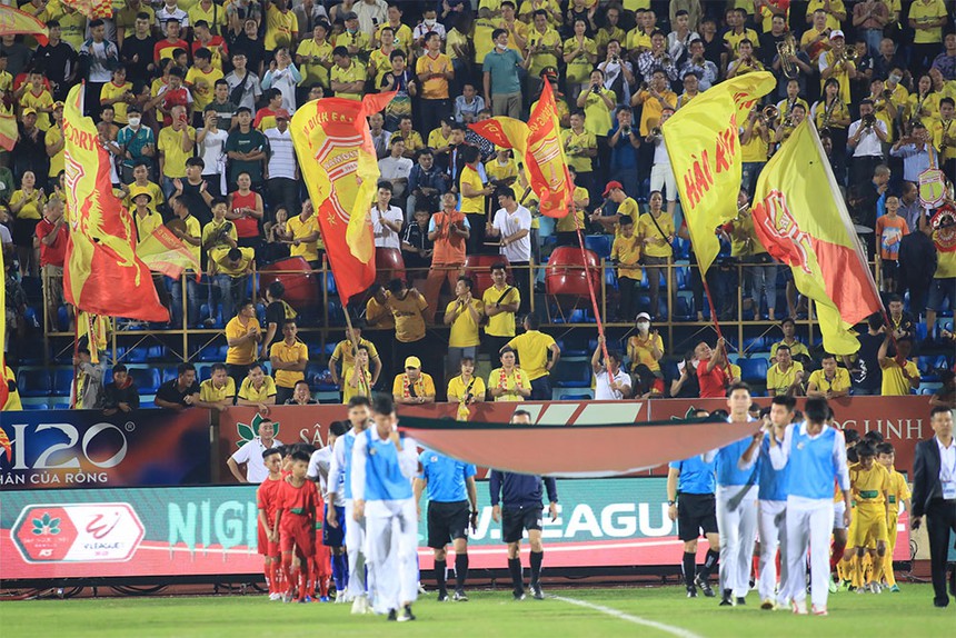 Bóng đá Việt Nam hôm nay: Nam Định vs Hải Phòng (18h00). Hà Tĩnh vs HAGL (18h00) - Ảnh 1.