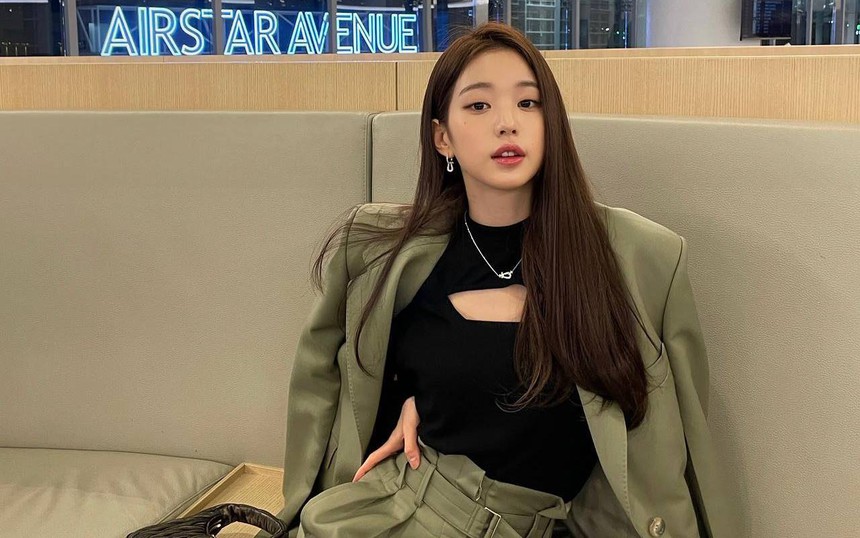 Jang Wonyoung IVE tạm hoãn thi đại học để tập trung cho sự nghiệp - Ảnh 3. Jang Wonyoung IVE tạm hoãn thi đại học để tập trung cho sự nghiệp - Ảnh 3.