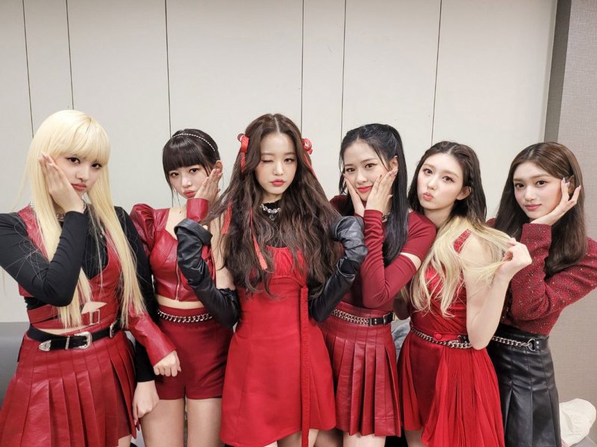 Jang Wonyoung IVE tạm hoãn thi đại học để tập trung cho sự nghiệp - Ảnh 4. Jang Wonyoung IVE tạm hoãn thi đại học để tập trung cho sự nghiệp - Ảnh 4.