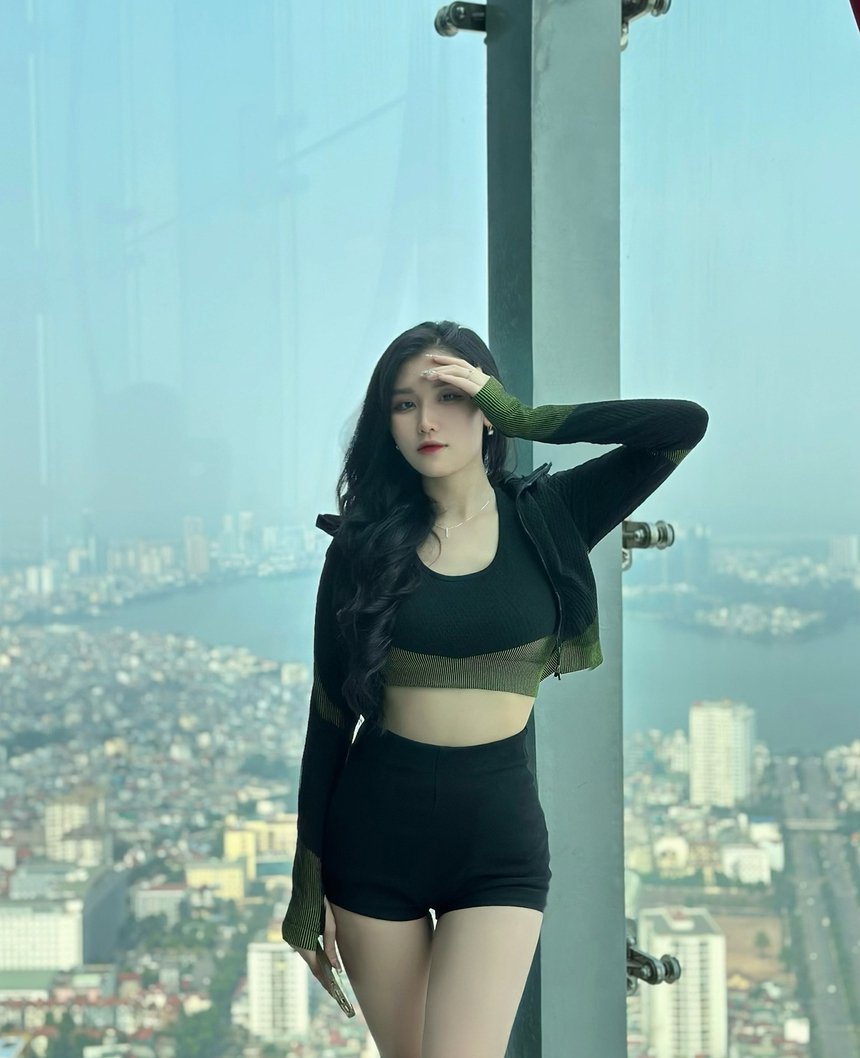 Nhan sắc dàn người đẹp hâm nóng World Cup 2022 - Ảnh 11. Nhan sắc dàn người đẹp hâm nóng World Cup 2022 - Ảnh 11.