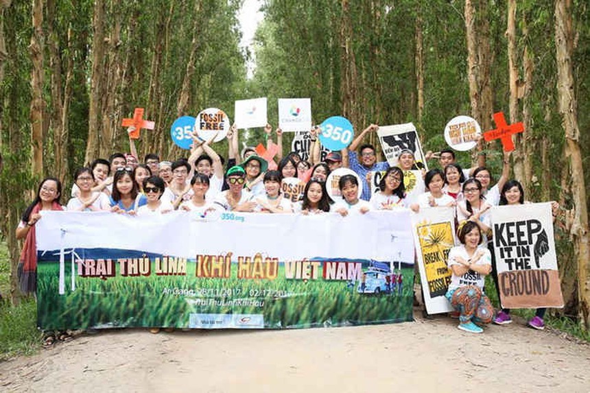 Từ ném cà chua đến dán keo vào tác phẩm nghệ thuật: Làm gì để hoạt động xã hội văn minh? - Ảnh 4.