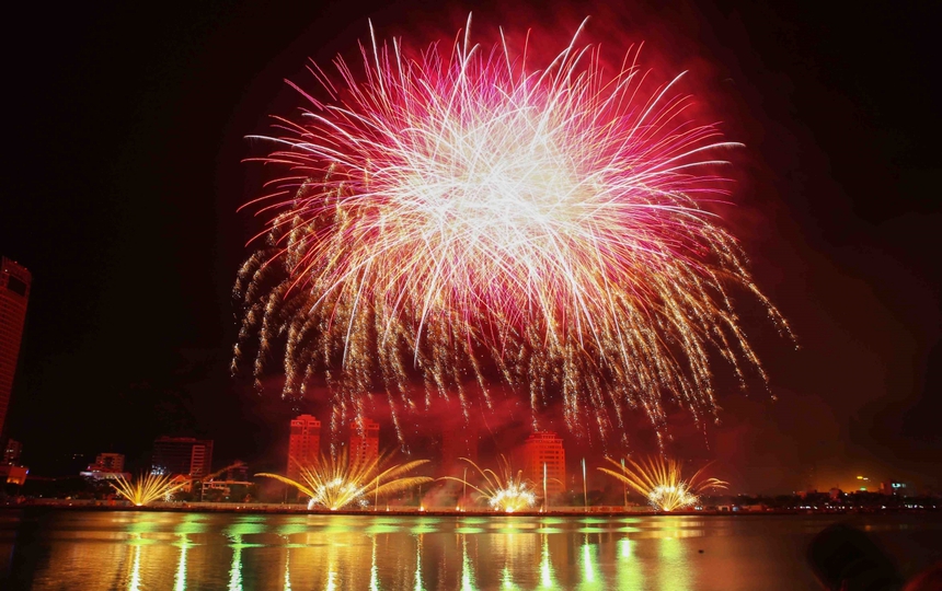 Pháo hoa - Một thời chưa xa - Ảnh 2.