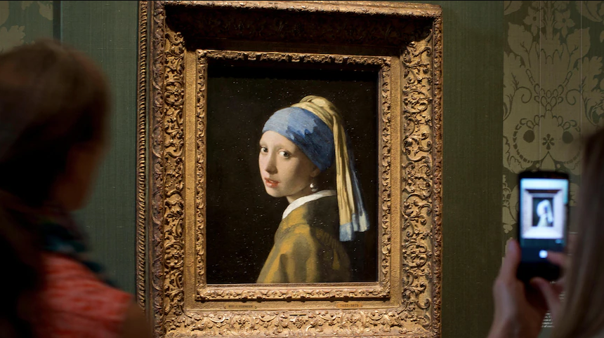 Từ ném cà chua đến dán keo vào tác phẩm nghệ thuật: Làm gì để hoạt động xã hội văn minh? - Ảnh 2.