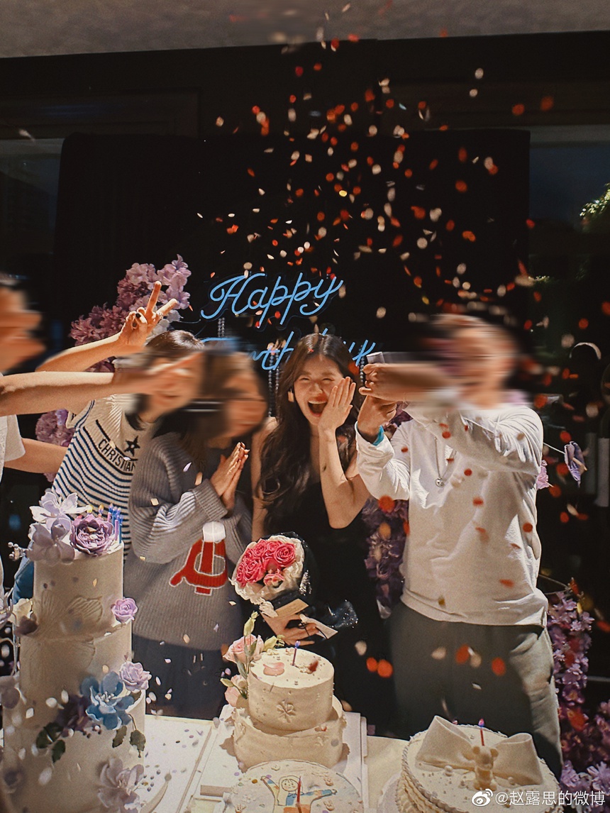 Triệu Lộ Tư rạng rỡ trong bữa tiệc sinh nhật đón tuổi 24 - Ảnh 5.