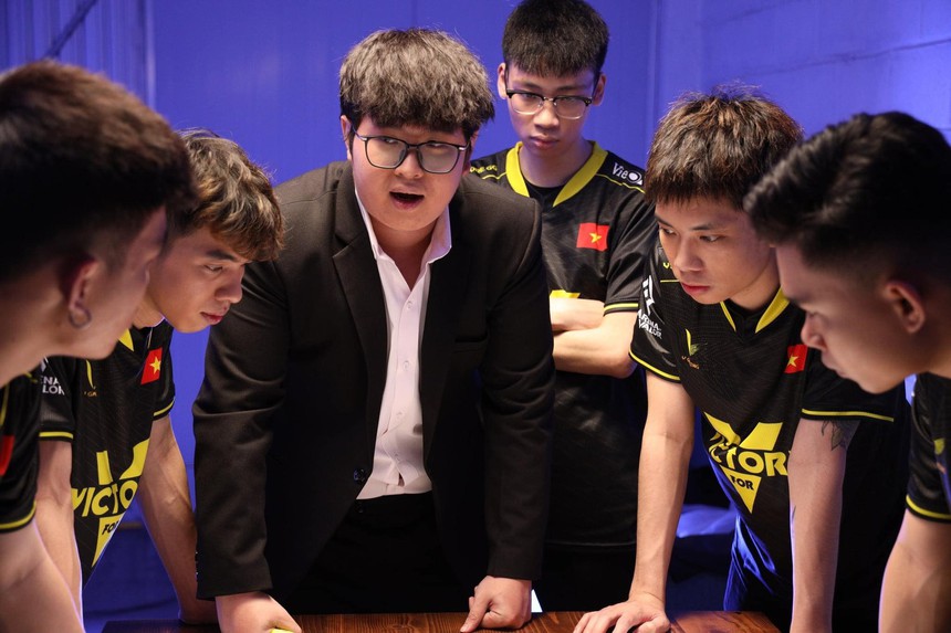 Điểm danh 3 vị huấn luyện viên tài năng, hứa hẹn đưa các đội tuyển Việt Nam lên ngôi tại APL 2022 - Ảnh 5.