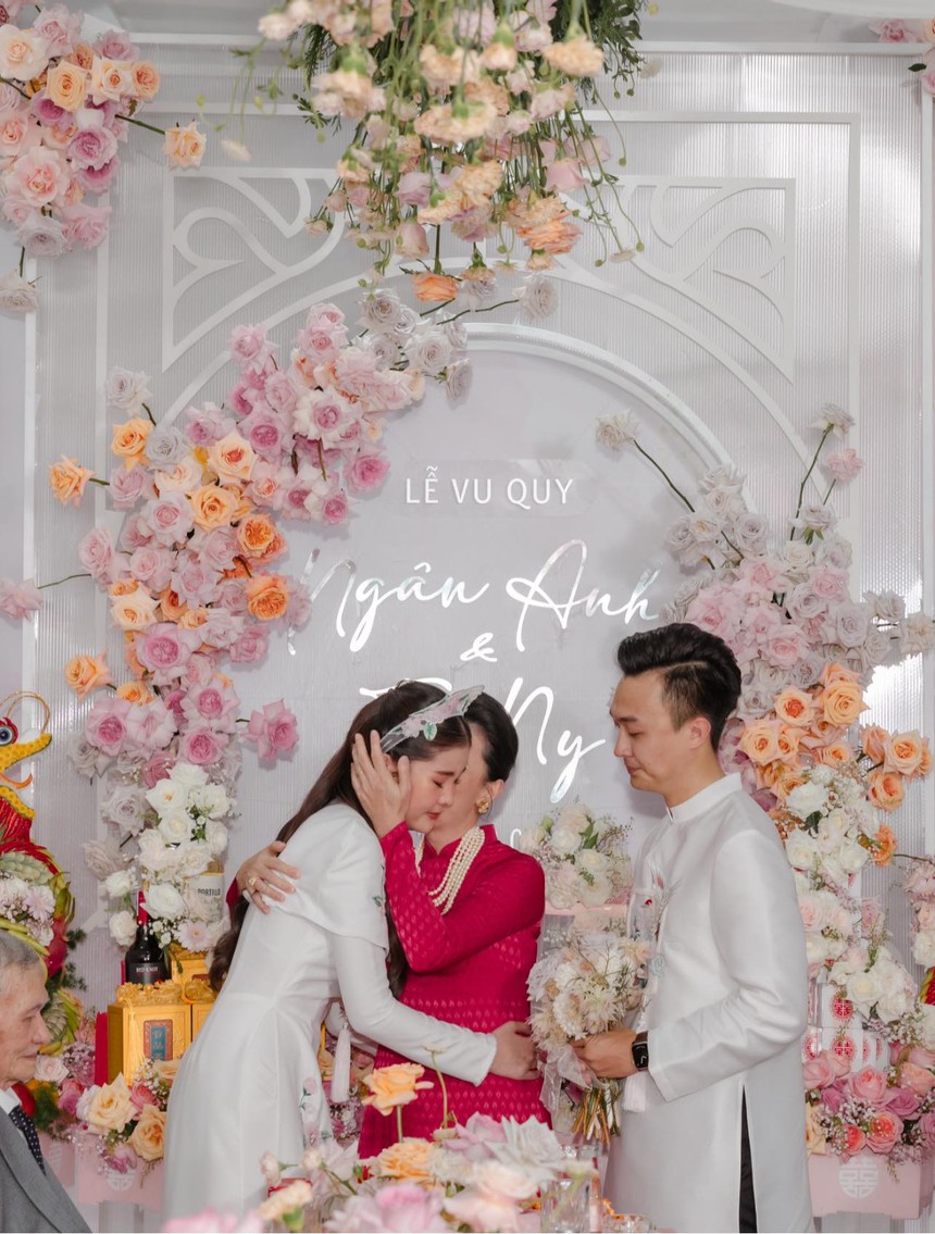 Hoa hậu Ngân Anh bật mí lời dặn dò đặc biệt của mẹ ruột, tiết lộ tính cách ông xã - Ảnh 3. Hoa hậu Ngân Anh bật mí lời dặn dò đặc biệt của mẹ ruột, tiết lộ tính cách ông xã - Ảnh 3.