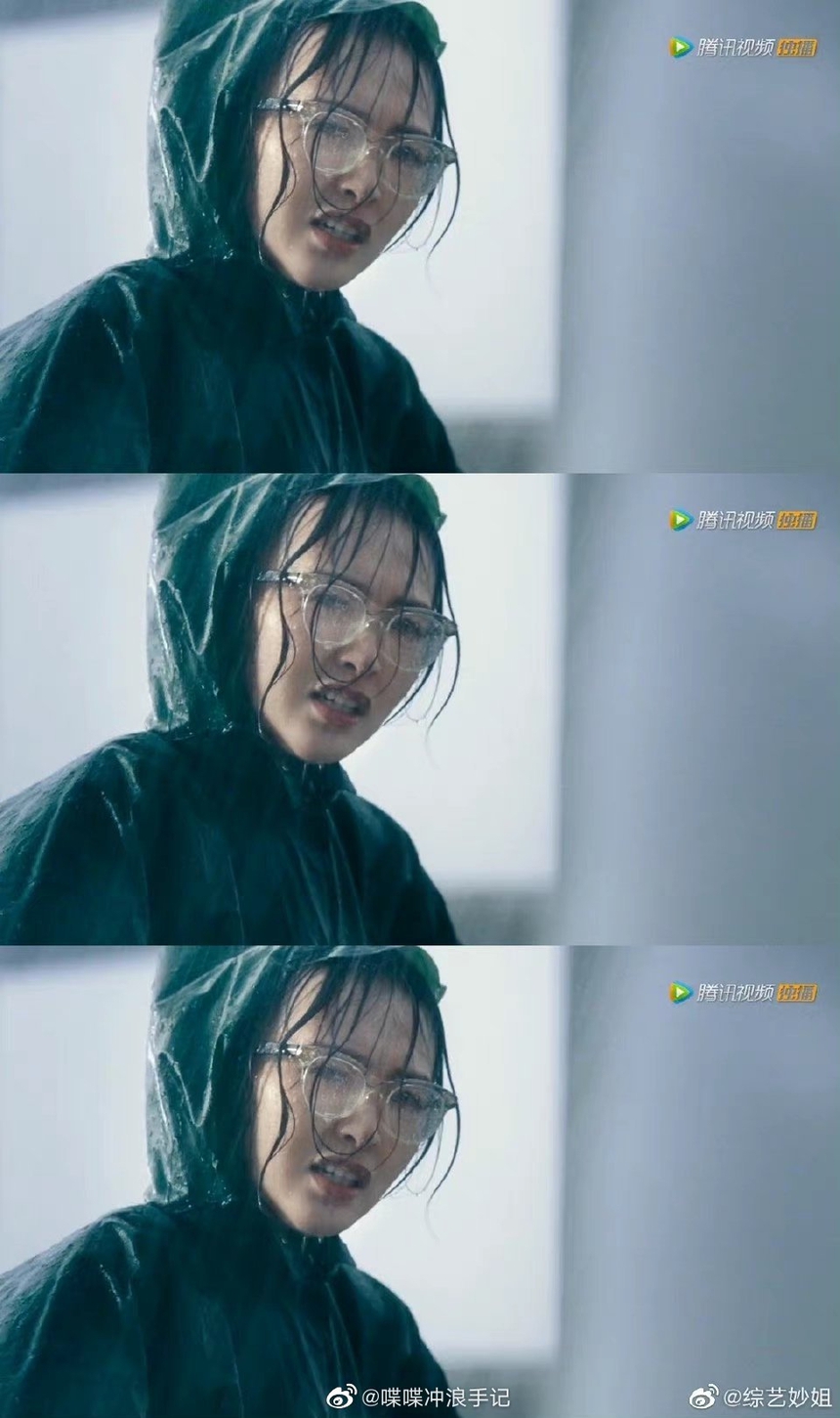 5 sao C-biz trở thành trò cười vì fan 'sự nghiệp': Dương Tử yêu đương cũng bị mắng - Ảnh 9. 5 sao C-biz trở thành trò cười vì fan 'sự nghiệp': Dương Tử yêu đương cũng bị mắng - Ảnh 9.