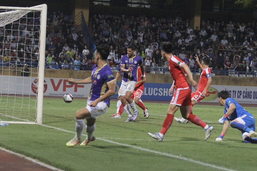 Bóng lăn trên bàn phím: Ngả mũ trước Hà Nội  FC - Ảnh 1.