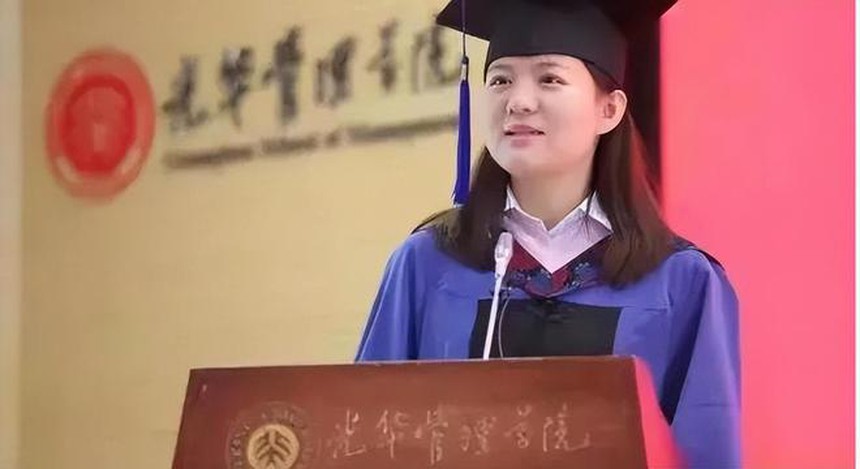 Thạc sĩ tốt nghiệp đại học Thanh Hoa nghỉ việc về làm ‘bà mối’: Đánh đổi lương triệu đô để làm điều mình thích - Ảnh 1. Thạc sĩ tốt nghiệp đại học Thanh Hoa nghỉ việc về làm ‘bà mối’: Đánh đổi lương triệu đô để làm điều mình thích - Ảnh 1.