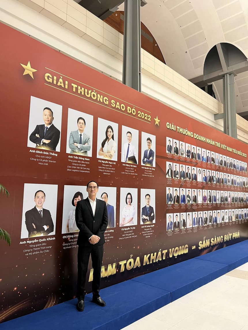 Tăng Thanh Hà tự hào khoe thành tích mới của ông xã doanh nhân - Ảnh 3.